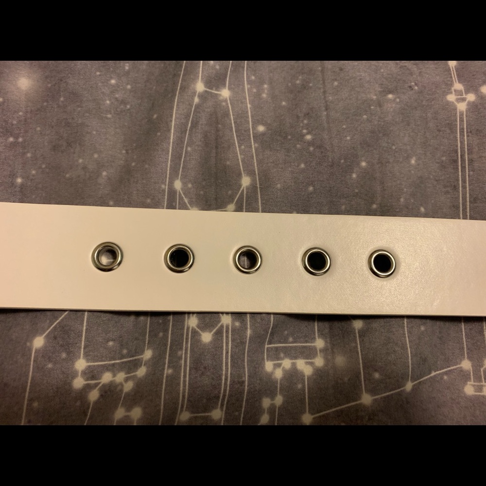 LAST ONE White Michael Kors belt - Picture 6 of 6